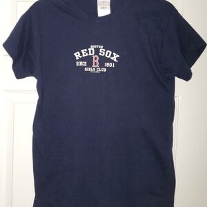 𝅺LADY Slugger Size M Red Sox Shirt